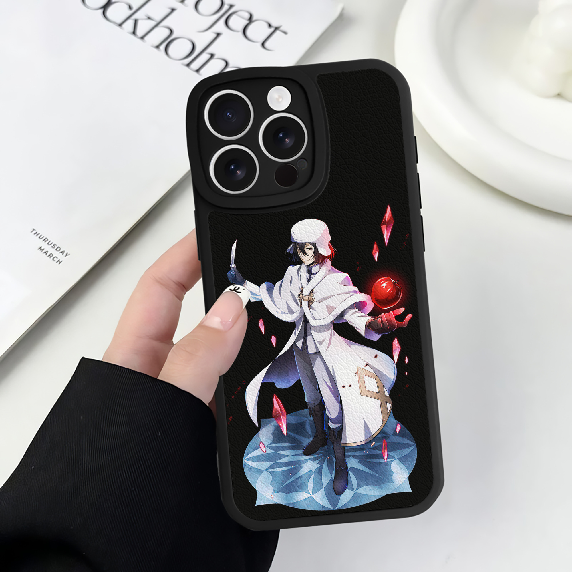 （画像用） 文豪ストレイドッグス Bungo Stray Dogs 【iPhone 16シリーズ対応】シリコンスマホケース（レザー調） 材質：シリコン